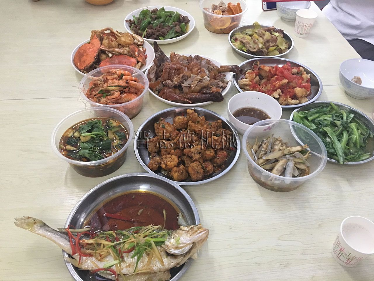 沖床廠(chǎng)聚餐